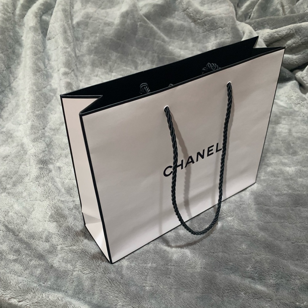 Chanel shopping bag